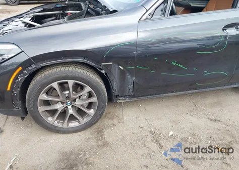 2022 BMW X6 xDrive40I z USA, uszkodzony, nr VIN 5UXCY6C08N9J42392